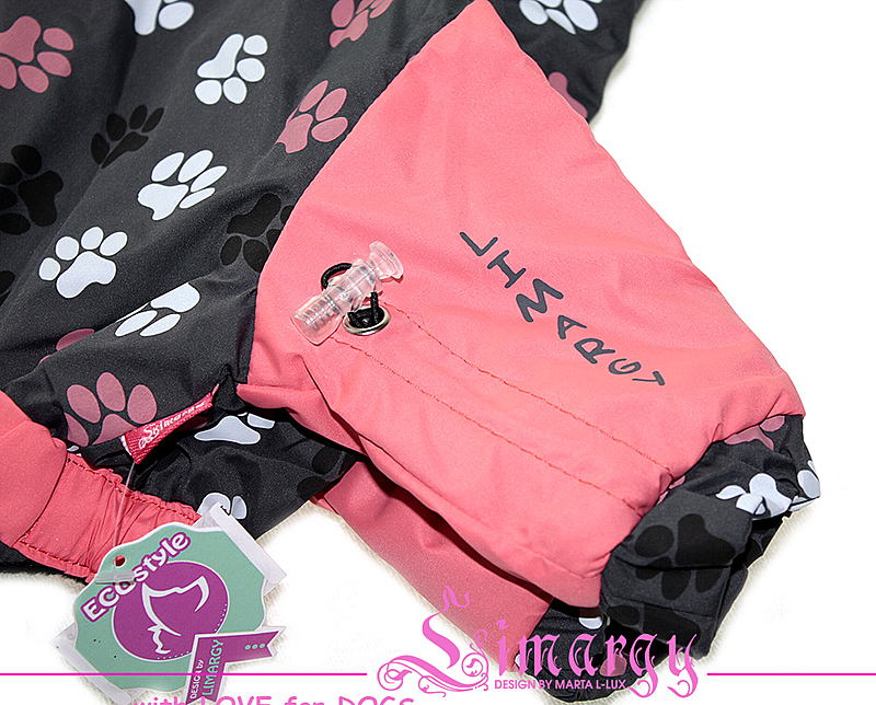 Куртка-дождевик для собак "Лапки" розовая